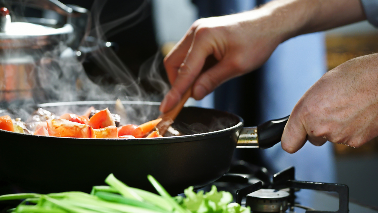 Les matériaux des ustensiles de cuisson : faire le bon choix