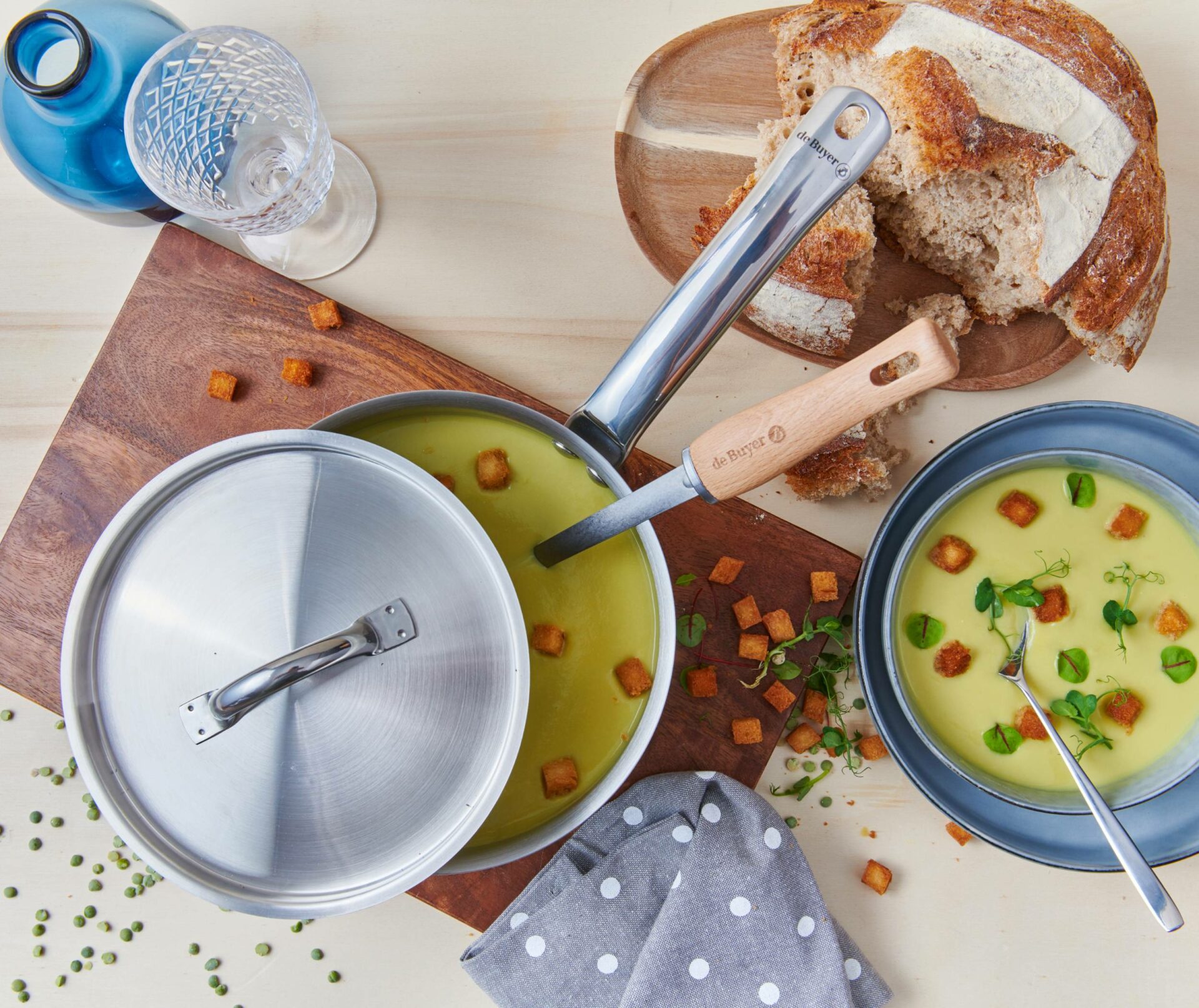 La conception ergonomique des couvercles pour les casseroles et les poêles dans les batteries de cuisine